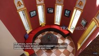 Di rumah ada beberapa ruang tamu dengan desain berbeda. Sehingga saat syuting bisa menjadi latar untuk lebih dari satu rumah. Foto: Tangkapan layar/YouTube FYP Trans7