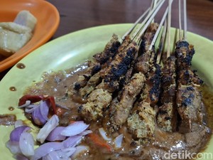 Seusia Republik Indonesia, 5 Tempat Makan Ini Tetap Eksis Sejak 1945