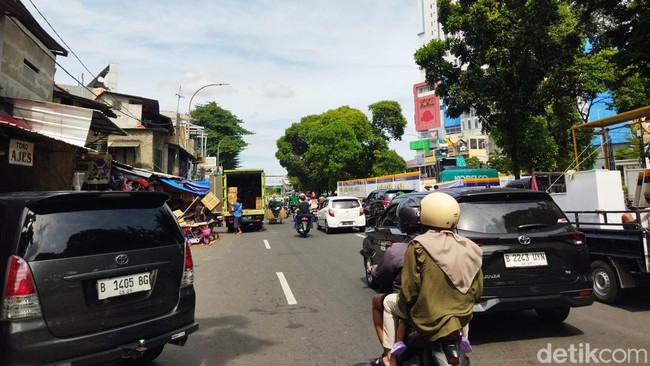 Ketakutan Warga-Pedagang Buntut Tawuran Maut di Bassura