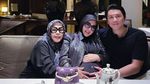 Syahrini Kulineran Mewah Bareng Keluarga Sambil Momong Anak