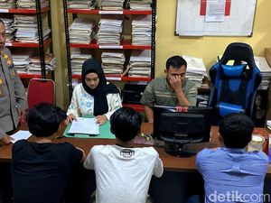 Fakta 3 Pemuda Isengi Turis Asing Berujung Viral-Ditangkap Polisi
