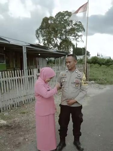 Bripka Syamsuddin mendirikan sekolah gratis di Manggarai, NTT