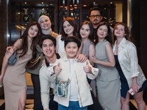 Deswita Ibu Para Mermaid: Elina Joerg dan Rebecca Klopper Paling Kuat