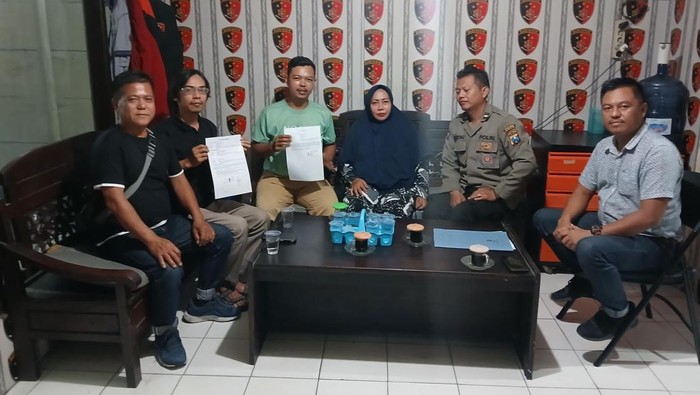 Keluarga balita yang meninggal tertimpa alat olahraga rusak di perumahan Gresik sepakat berdamai dengan developer.