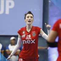 Bintang voli asal Kazakhstan, Sabina Altynbekova menyita perhatian setelah bertanding untuk tim Yogya Falcons di PLN Mobile Proliga 2025 pada Jumat (3/1/2025). Foto: dok. Instagram @altynbekova_20