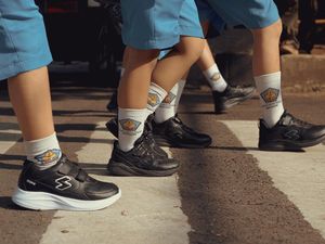 Berawal dari Keresahan, Bapak 2 Anak Ini Ciptakan Sneakers Khusus Anak