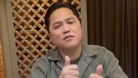 Selain soal pekerjaan, Instagram Erick sering kali menunjukkan momen dirinya makan enak. Ia bahkan punya tagar andalan yang kerap dipakai, #EnakTeruusss. Foto: Instagram erickthohir