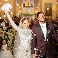 Pemain bola Brasil Givanildo Vieira de Sousa atau Hulk baru saja melangsungkan pernikahan dengan Camila Angelo. Hubungan mereka jadi kontroversi karena Camila adalah keponakan mantan istrinya sendiri.Foto: Instagram @hulkparaiba