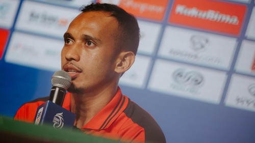 Irfan Jaya dalam sesi konferensi pers jelang pertandingan Bali United versus Persib Bandung, Senin (6/1/2025).