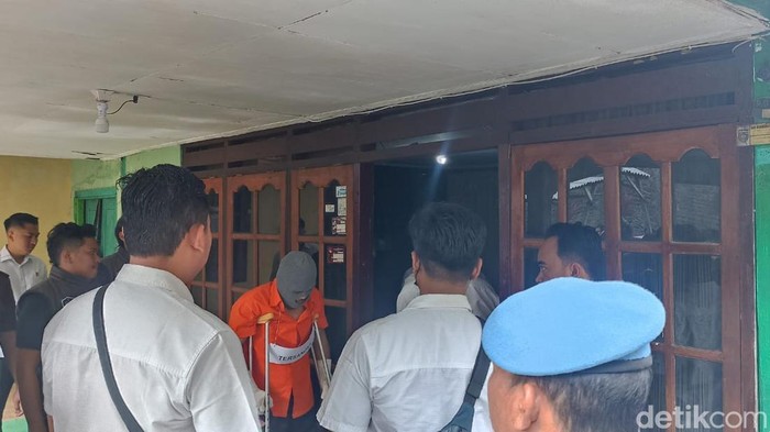 Kasus pembunuhan juragan kos Ngawi direkonstruksi