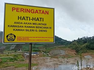 Kawah Sileri Semburkan Lumpur 50 Meter, Pos Pengamatan Dieng: Waspada