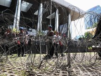Kawat Berduri Pagari Gedung KPK