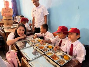 Wamendukbangga Sebut Makan Bergizi Gratis untuk Wujudkan Generasi Unggul