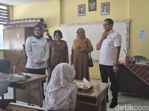Kepala PCO Cek Makan Bergizi Gratis di Kota Bogor, Menunya Dadar-Sayur