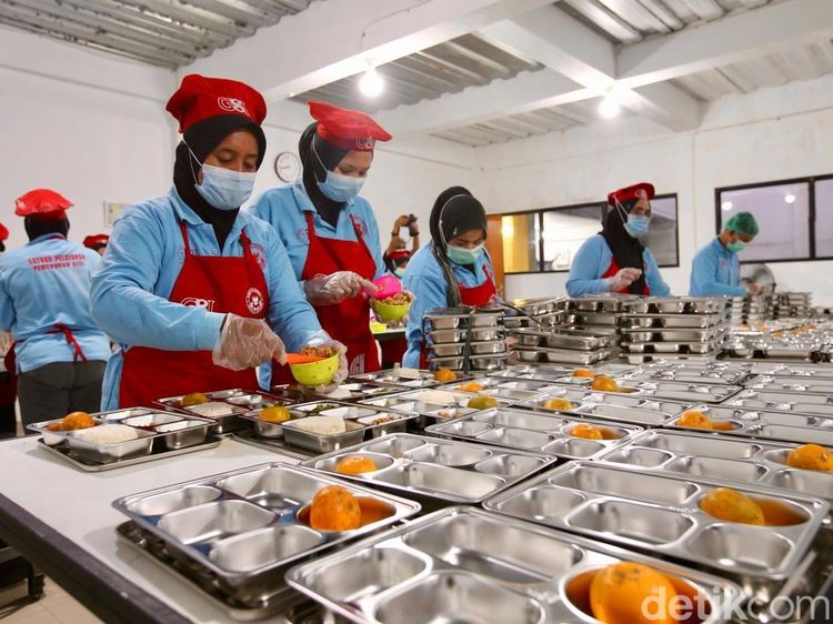 Melihat Dapur MBG di Tapos Depok