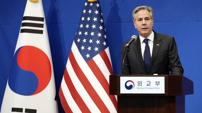 US Secretary of State Antony Blinken speaks during a joint press conference with South Korean Foreign Minister Cho Tae-yul following their meeting at the Foreign Ministry in Seoul on January 6, 2025. (Photo by Lee Jin-man / POOL / AFP)
