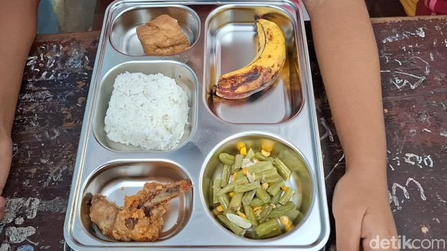 Tentang Menu Makan Bergizi Gratis tapi Tak Ada Susu