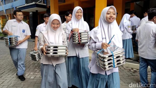 Ribuan paket makan bergizi gratis di sidoarjo mulai didistribusikan