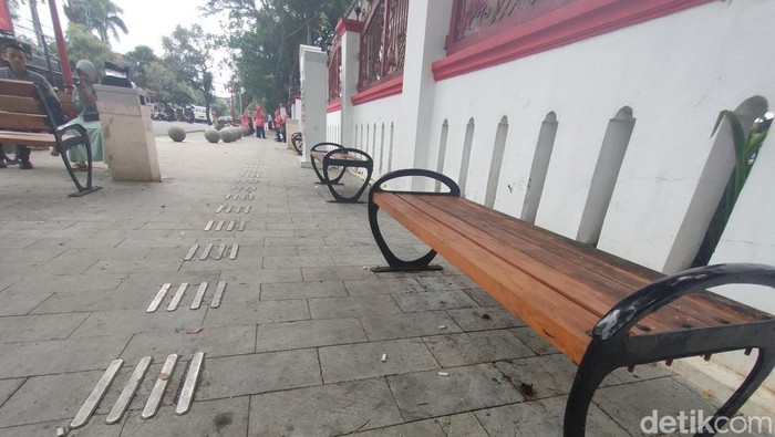 Trotoar Jalan Siliwangi