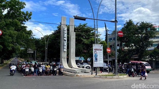 Tugu Jalan Pahlawan Bandung