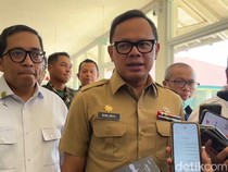 Wamendagri Sebut Pelantikan Kepala Daerah Susah Digelar Serentak