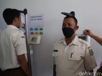 6.990 Tenaga Kerja Kontrak Kota Bekasi Jalani Tes Kesehatan