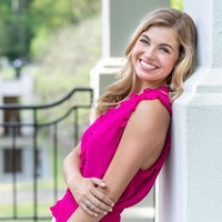 Abbie sempat mengungkap motivasi dalam hidup. Ia mengaku terinspirasi sang ibu yang mengambil banyak pekerjaan dan sahabatnya yang mengidap cystic fibrosis. Foto: Instagram Abbie Stockard