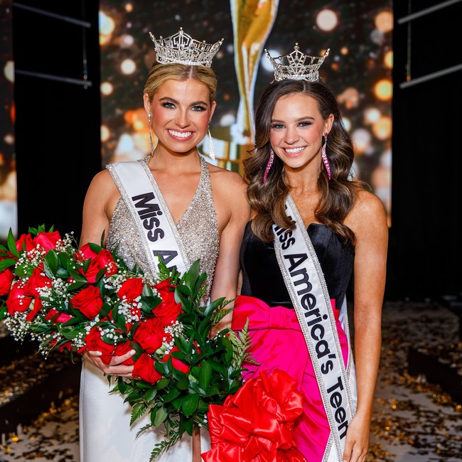 Sebelum akhirnya terpilih sebagai Miss America, Abbie yang mewakili Alabama telah melewati berbagai penilaian dewan juri, termasuk ‘fitness portion’ yang menggantikan sesi bikini sejak 2023.  Foto: Instagram Abbie Stockard