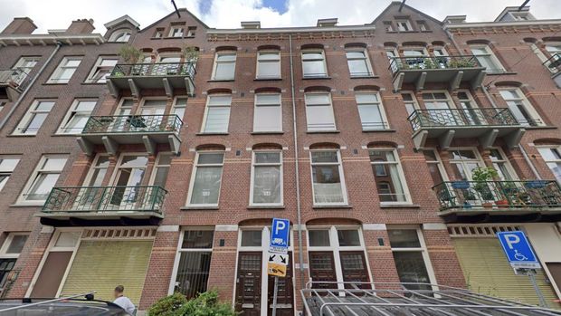 Apartemen Patrick Kluivert di Amsterdam