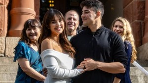 Namun kesederhanaan Aurelie Moeremans dan Tyler Bigenho tidak mengganggu kebahagiaan mereka. Foto: Instagram Aurelie Moeremans