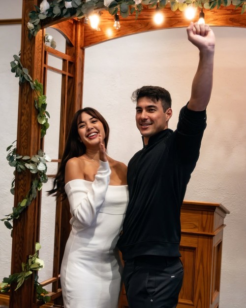 Aurelie Moeremans dan Tyler Bigenho menikah.