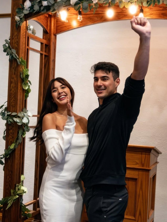 Aurelie Moeremans dan Tyler Bigenho Aurelie Moeremans dan Tyler Bigenho menikah.