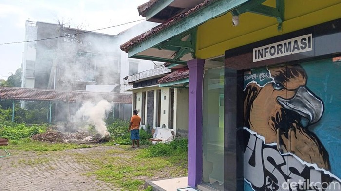 Bangunan RSUD lama Nganjuk yang sempat menjadi tempat karaoke.