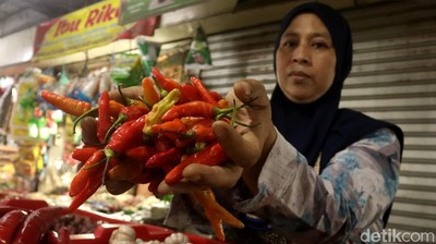 Cabai yang Harganya Pedas Menggila di Bandung