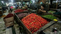 Di pasar ini, cabai rawit merah dijual dengan harga Rp 120 ribu/kilogram.