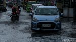 Potret Jalan di Tambun yang Langganan Banjir Padahal Hujan Sebentar