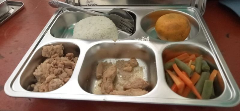 Komentar Netizen Soal Pembagian hingga Menu Makan Bergizi Gratis