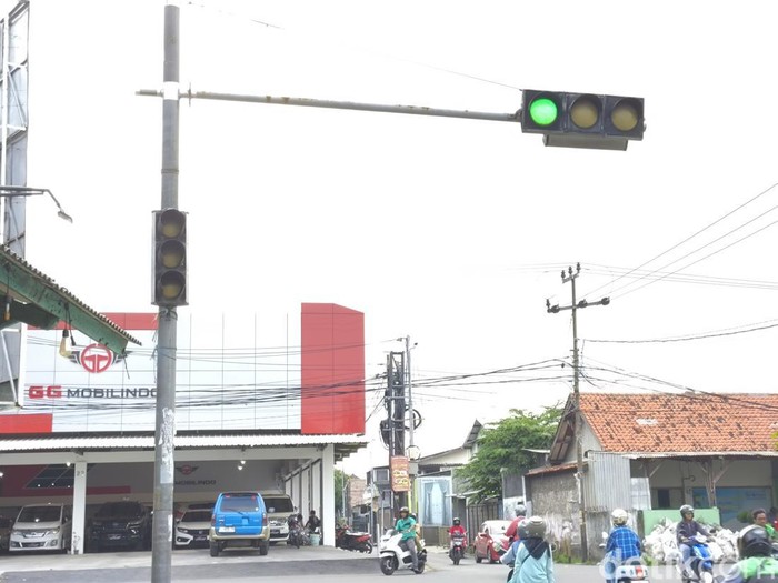 Kondisi lampu lalu lintas di Jalan Pangeran Drajat Kota Cirebon
