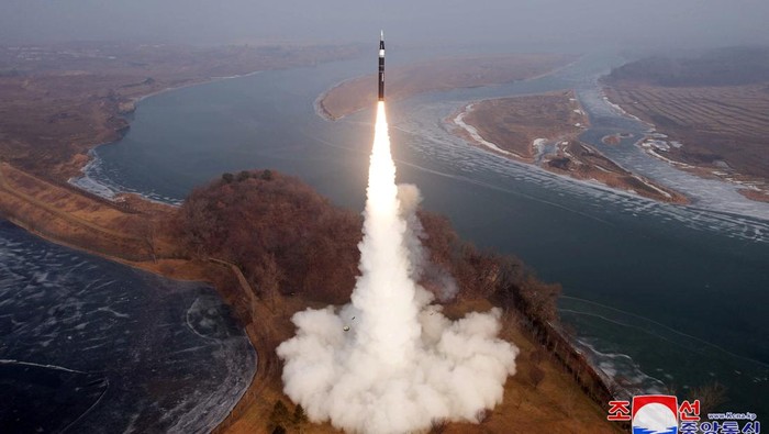 A missile flies during what state media KCNA says is a test of a new intermediate-range hypersonic ballistic missile at an undisclosed location January 6, 2025, in this photo released on January 7, 2025 by North Korea's official Korean Central News Agency. KCNA via REUTERS ATTENTION EDITORS - THIS IMAGE WAS PROVIDED BY A THIRD PARTY. REUTERS IS UNABLE TO INDEPENDENTLY VERIFY THIS IMAGE. NO THIRD PARTY SALES. SOUTH KOREA OUT. NO COMMERCIAL OR EDITORIAL SALES IN SOUTH KOREA.