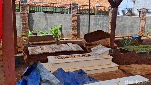 Lokasi pemakaman ayah Baim Wong