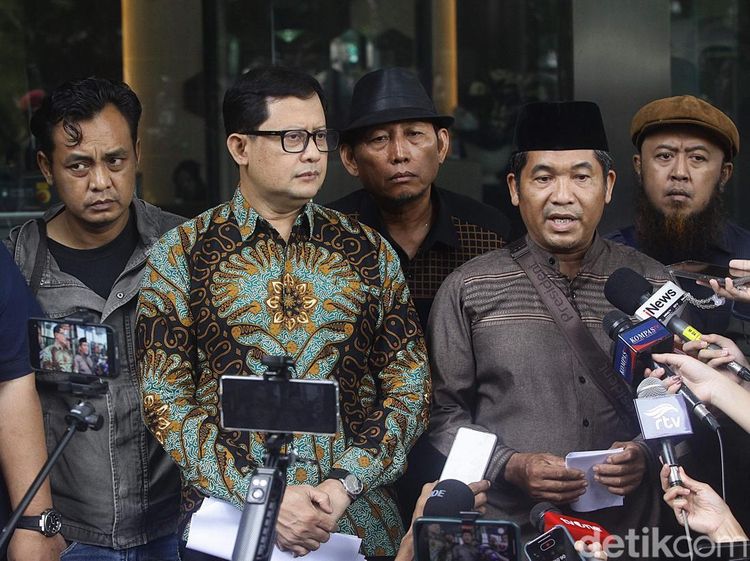 Nurani 98 Bawa Data OCCRP Terkait Jokowi ke KPK