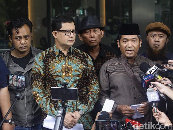 Nurani 98 Bawa Data OCCRP Terkait Jokowi ke KPK