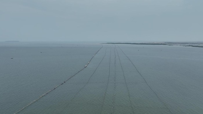 Pagar misterius di Laut Tangerang