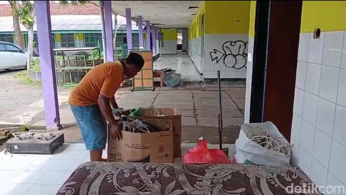 Penampakan RSUD Kertosono lama jadi tempat karaoke