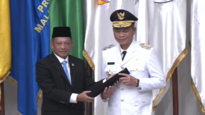 Pj Gubernur Sulsel Fadjry Djufry resmi dilantik Mendagri Tito Karnavian.