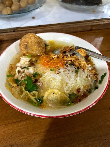 Soto Boyolali yang berkaldu gurih hangat