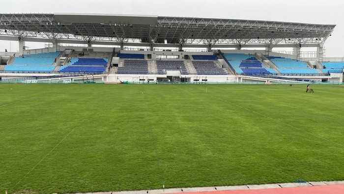 Stadion Surajaya Lamongan telah rampung 98 persen dan ditargetkan tuntas akhir Januari 2025