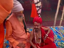 Video: Tokoh Spiritual India Ini Sudah 32 Tahun Tak Mandi, Apa Alasannya?