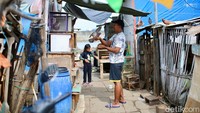 Selain indikator kemiskinan dan ketimpangan, kata Menkeu, pasar tenaga kerja juga menunjukkan perkembangan positif. Tingkat pengangguran juga menurun dari 5,32 persen pada 2023 menjadi 4,91 persen pada 2024. 