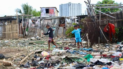 Tren Penurunan Tingkat Kemiskinan RI